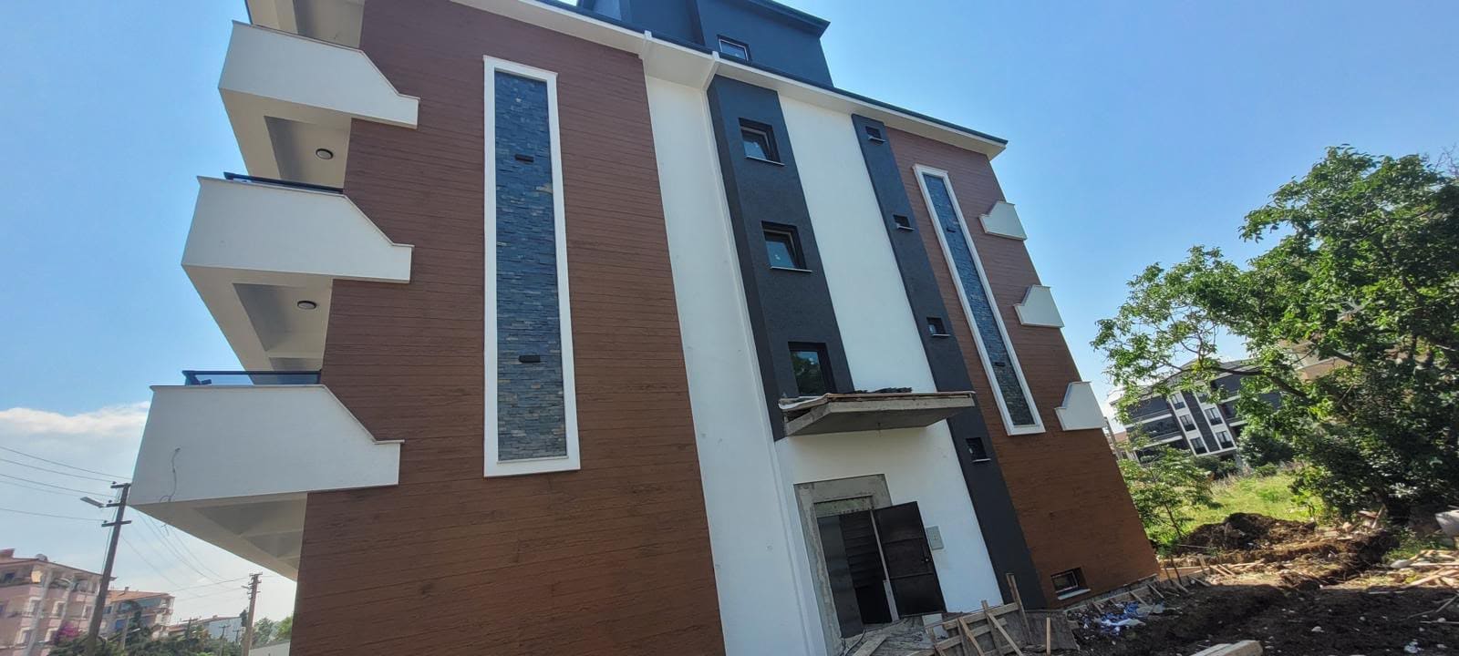Kompakt Laminat (HPL) Cephe Kaplama uygulaması — Kocaeli Betopan referans 1